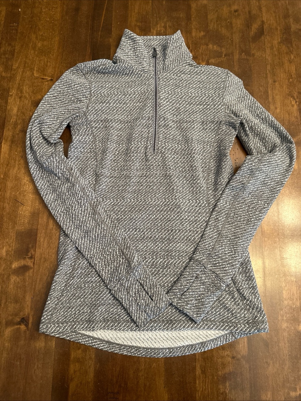 Lululemon Outrun 1/2 Zip in hazy heather size Small (estimate) running outdoor